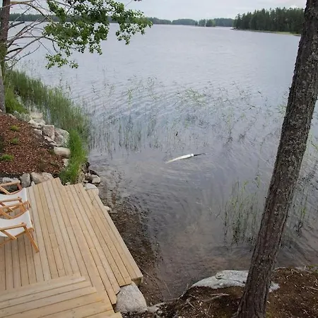 Ihana Jaervenranta Moekki. By The Lake. Вилла