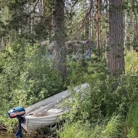 Ihana Järvenranta Mökki. By The Lake. * Kurjala