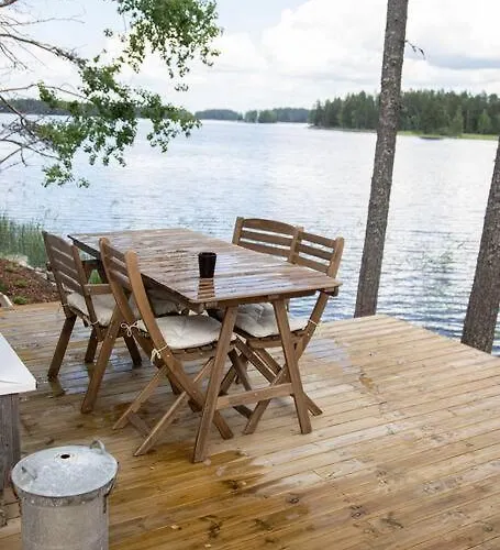 Вилла Ihana Jaervenranta Moekki. By The Lake. *