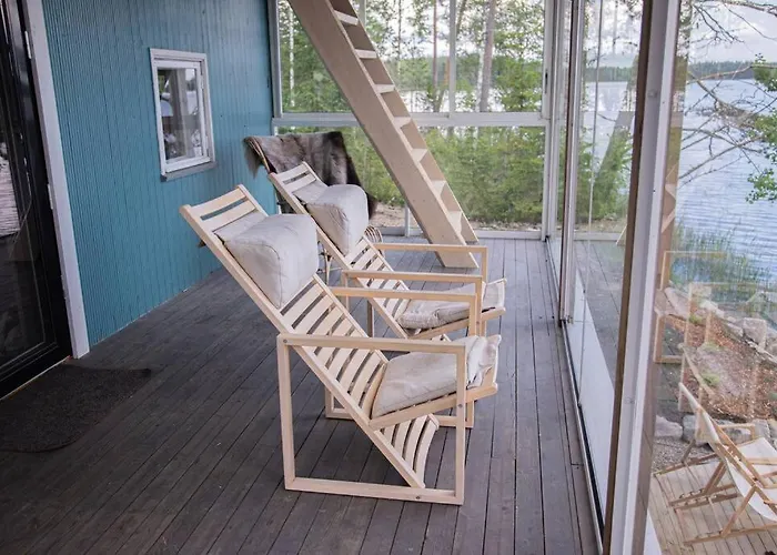 Ihana Jaervenranta Moekki. By The Lake. Вилла Kurjala